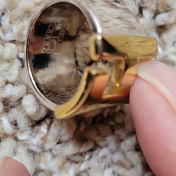 Tommy Hilfiger Two Tone Gold / Silver Ring about 9.5 size - Picture 6 of 6